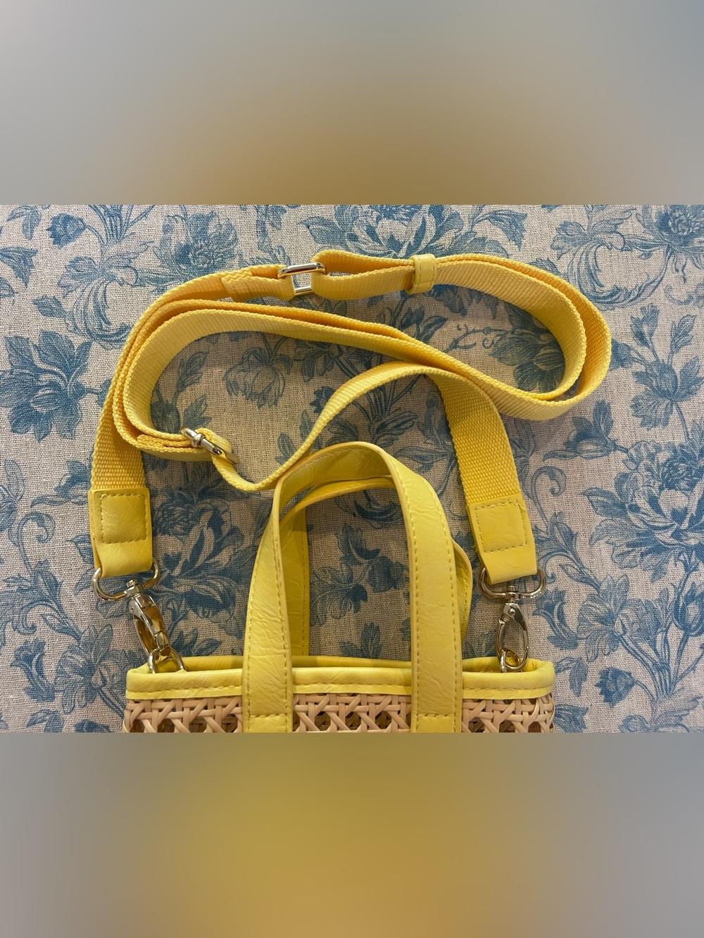Target Yellow Woven Crossbody Tote Bag Straw Rattan Look Summer Coastal - Picture 3 of 10